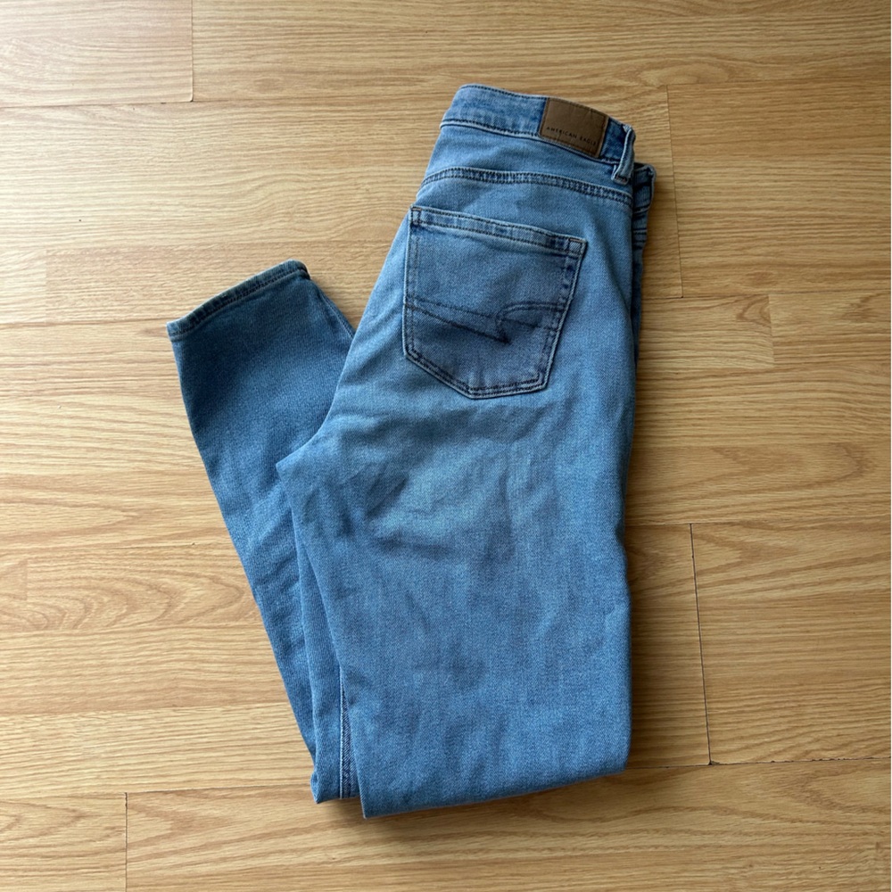 American eagle mom jeans